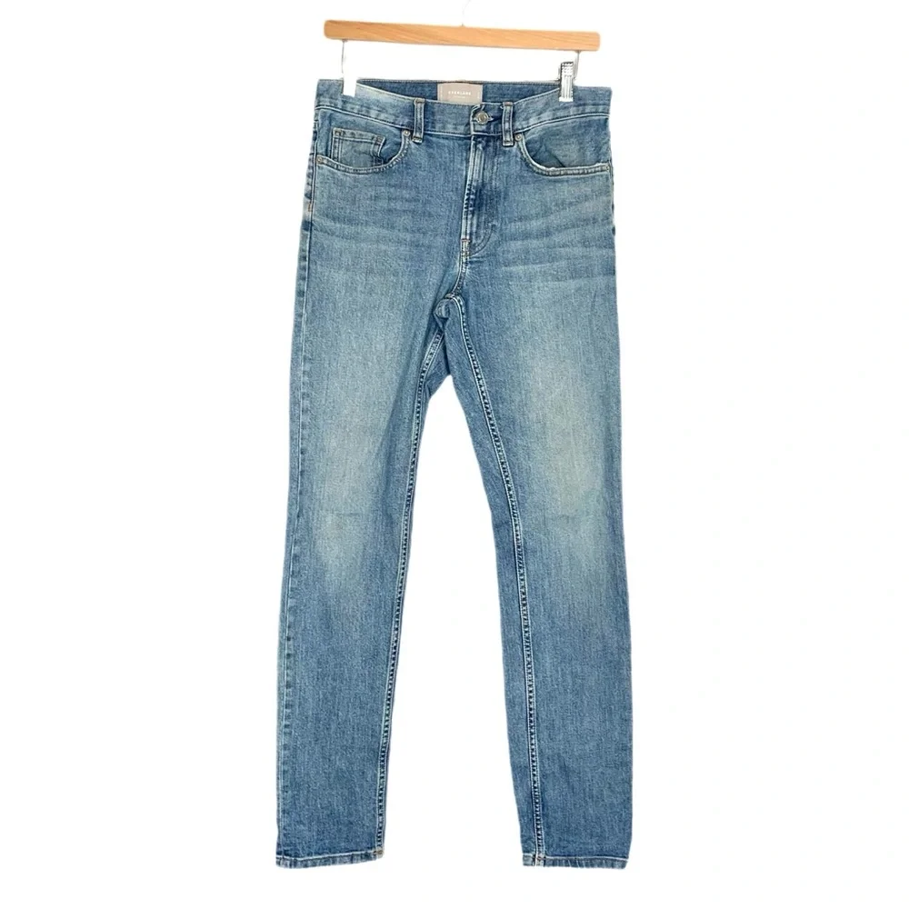 Everlane Men's Organic Cotton Slim-Fit Jeans in the Faded Sky Blue Wash 30 x 32